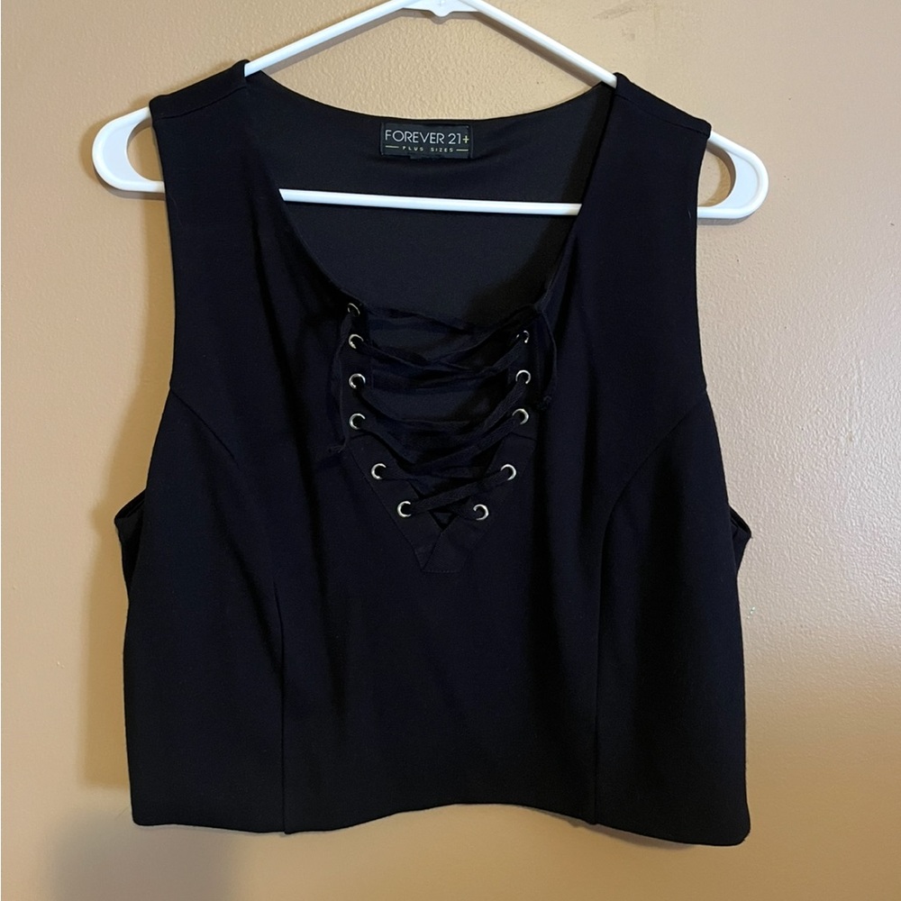 Forever 21 Black Lace-Up Plus Size Women's Crop Top - Picture 1 of 4